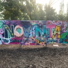 a875a492-9c83-4a3e-9416-9b6332ec39a3 Graffiti Firmenlogo als Team erstellt